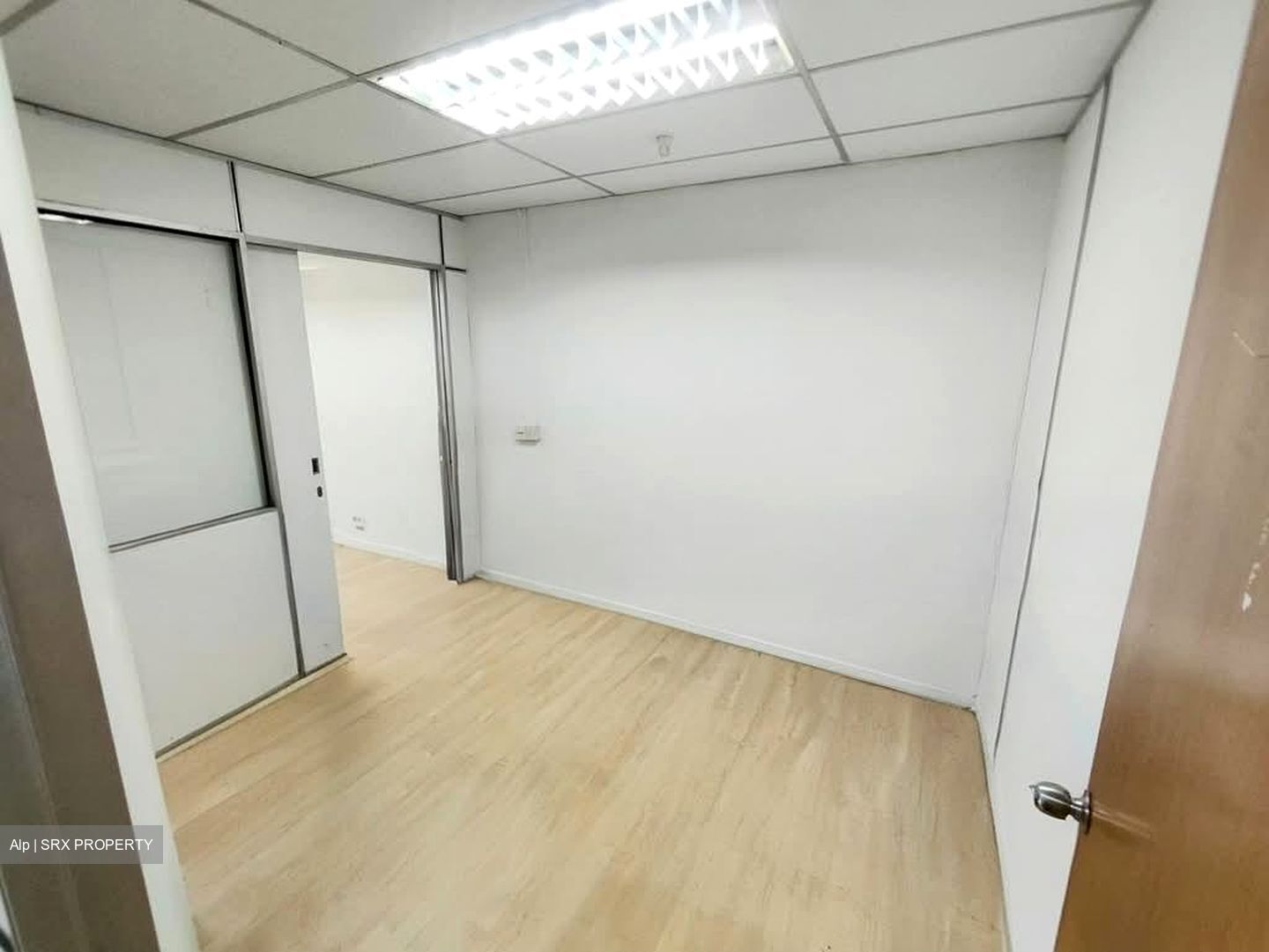 Sim Lim Tower (D8), Office #532993341